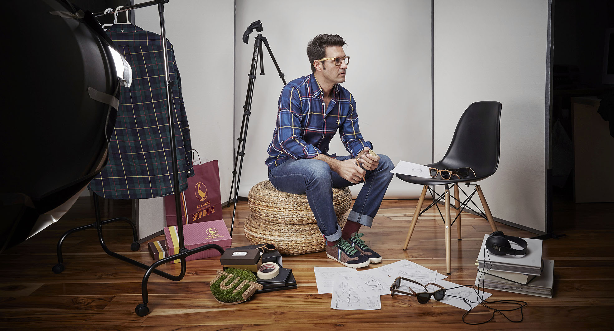 empresario gafas de madera