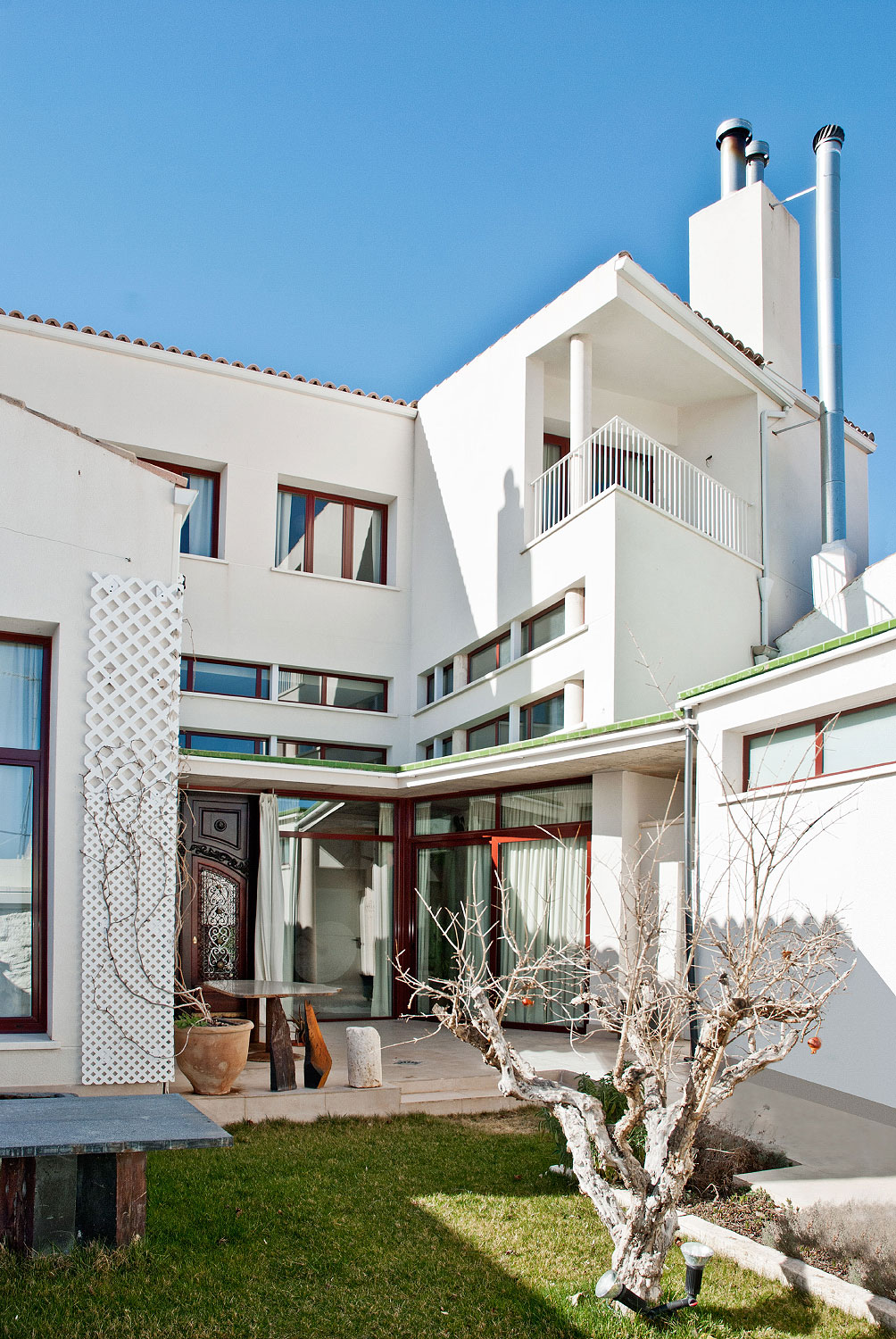 reportaje vivienda castillo de garcimuñoz patio